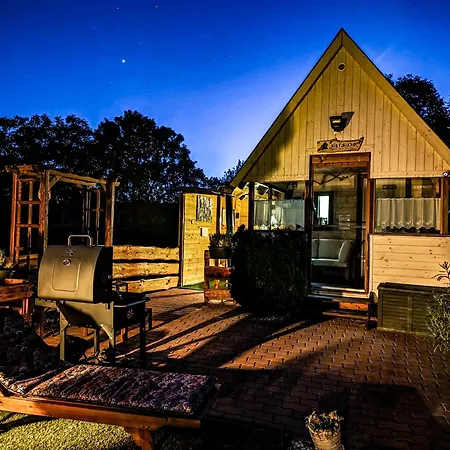 Kis Fakucko, Balatonhoz Koezel Lägenhet *