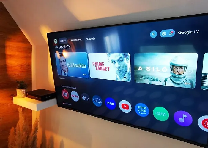 Kis Fakucko, Balatonhoz Koezel * Soly