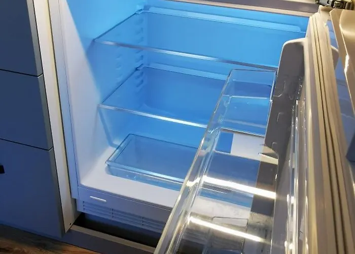 Kis Fakucko, Balatonhoz Koezel דירה