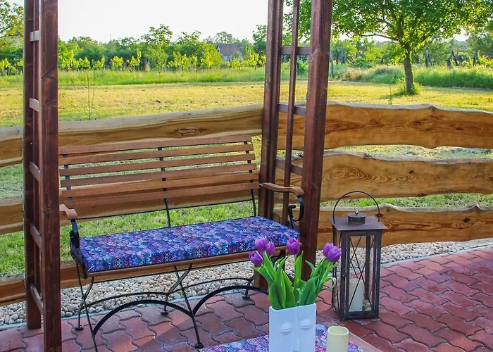 דירה Kis Fakucko, Balatonhoz Koezel