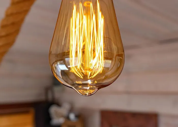 Kis Fakucko, Balatonhoz Koezel Soly